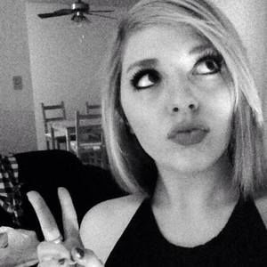 Meet your Posher, Muki